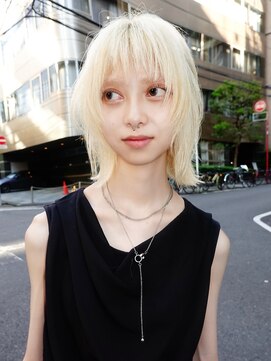 レコ 渋谷(LECO) ホワイトブロンドショートボブレイヤー