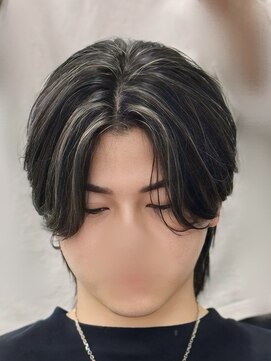 バース 梅田中崎町店(BIRTH) ハイライトセンターパートメッシュダブルカラーツーブロック