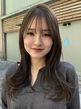 スミス 秋葉原(Smith) レイヤーカットハッシュカット顔まわりミディアムロング