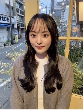 ヨナサン(Yona Saint) 艶ブラック/シースルー/韓国ヘア