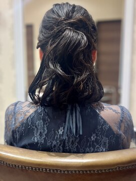 ハーフアップアレンジ