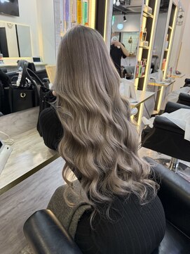 ラピス 千葉(Lapis) ブリーチ/ダブルカラー/髪質改善/エクステ/デザインカラー