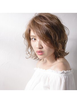 ヘアーアンドメイク シーク 八王子(HAIR&MAKE SeeK) 大人かわいい外ハネミディ