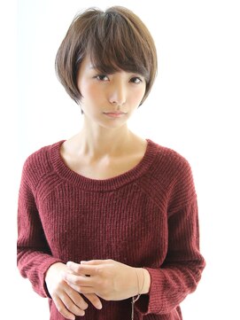 レウナ 外苑前(Reuna) 大人可愛く耳かけニュアンスショート