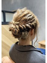 スーリール 博多店(Sourire)&nbsp;ゆるふわねじり編み込みアレンジ♪【Ｓｏｕｒｉｒｅ 出川千尋】