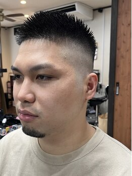 エニシ(ENISHI)の写真/【カット＋シェービング（新規）¥4100⇒¥3600】半個室有り◎デキる男の身だしなみを全力でサポート!!