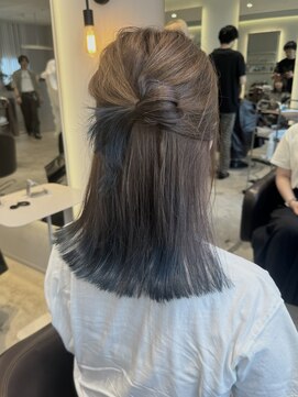 ケリーアン 太田(kelly.un) 裾カラー / グラデーションカラー / 切りっぱなしボブ / 群馬