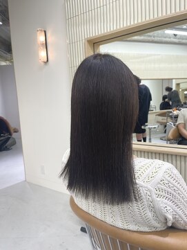 ニール 名古屋 伏見 丸の内(NEELU) 【Neelu_citron_hachi】ぱつっとミディアム　アッシュグレージュ