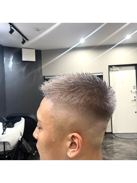 リレイズ(RE.RAISE) スキンフェード