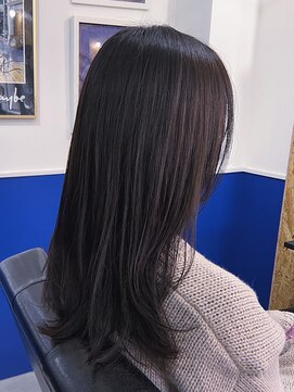 オーダー:前髪の割れ癖直して暗めに