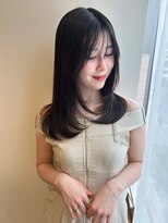 トリッカ シブヤ(TRICCA SHIBUYA) レイヤーカット/ウザバング/長め前髪/顔周りレイヤー/艶髪