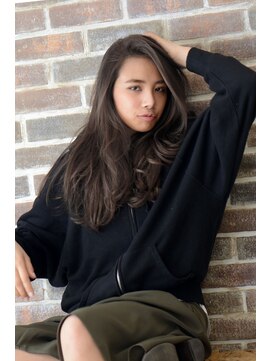 カリン (carin) 暗髪ミディ【carin 川崎】