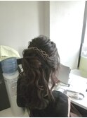 結婚式お呼ばれ極ゆるお団子ハーフアップ