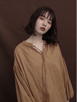 バロンフェム(baLon.fem) 【yu-ma】ミディアム ゆるウェーブ A/W style