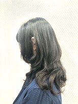 クオリス 上福岡店(QUALIS)&nbsp;大人可愛い/黒髪/ウルフ/くびれ/前上がり/レイヤー/30代40代50代