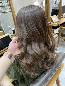 エル 横浜(eL) 【 eL 横浜 】脱白髪染め 白髪ぼかしハイライト