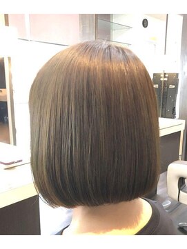 エノモト(ENOMOTO) ナチュラルな前下がりボブカーキブラウン大人可愛い20代30代40代