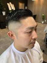 スリーマンズバーバークラブ(THREEMAN'S BARBER CLUB) フェード　サイドパート