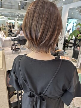 ナナローネス(nana loness) 襟足軽めレイヤーボブ くびれボブ ボブ レイヤーカット