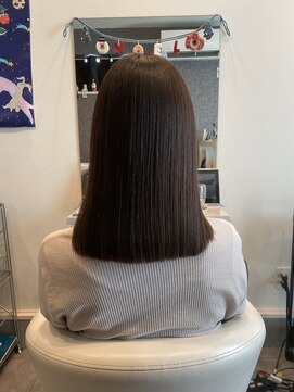 ノエル(Noel) 鎖骨ラインのセミボブ