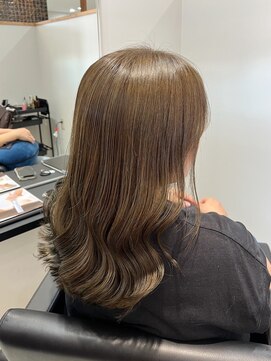 イルミ(iLUMi) iLUMi　×　イルミナカラー