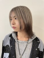 アンプ(amp)&nbsp;ホワイトベージュ×ブラウン