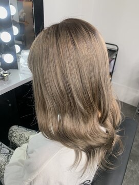 ロズクリア(Roz clear) アッシュベージュ