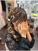 編みおろしツインテール