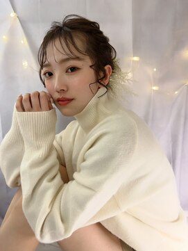 ナチュラルカラー・パーティーヘア・軽めバング・垢抜けスタイル