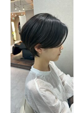 イルームバイリンクス 大宮(ILLUME by LINKTH) ハンサムショート/丸みショート/大人ショート