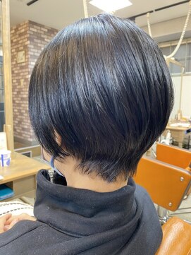 トランクヘアデザイン 大宮(TRUNK hair design) 大人可愛い丸みショートボブ｜艶髪×暗髪