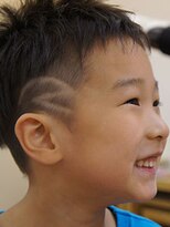 カプリヘアーデザイン(Capri Hair design) キッズツーブロック&ワンポイントバリアート