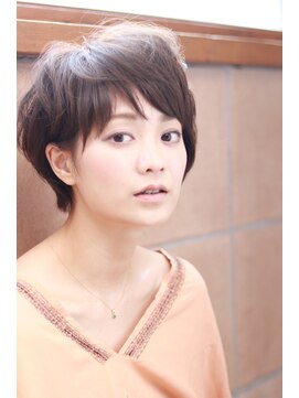 ネオリーブクレア 綱島店(Neolive Krea) 斜めバングで大人ショート☆30代40代人気