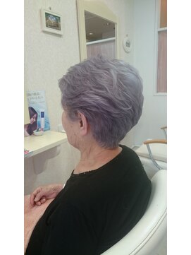 ヘアーサロン美遊 グレイヘアー