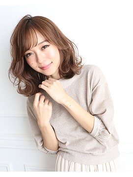 ヘアースペース ブイ(hair space V) ゆるふわウェーブとシースルーバング