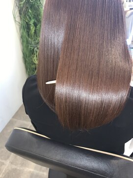 アールサロン アオヤマ(Rr SALON AOYAMA) ミネコラ