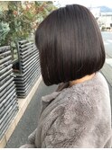 暗髪アッシュボブ