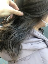 ビヨンドイー(beyond E)&nbsp;ミルクティーグレージュ×インナーホワイトグレージュ