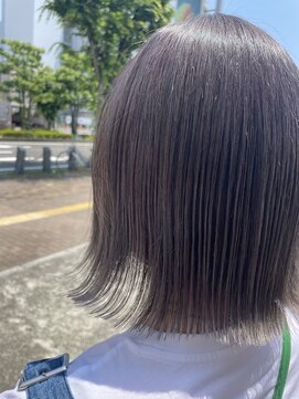 アリエル セバスチャン グレージュ