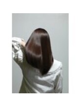 髪のうねりや広がりが気になる方におすすめ【ナチュラル縮毛矯正+カット13000⇒9000】[万代/新潟駅]