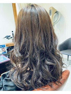 リベア 一之江店(Rever) ふんわり日替わりヘアー【一之江/江戸川】