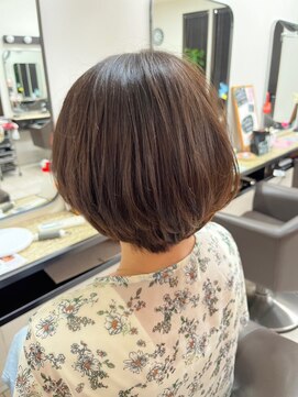 ビューティーサロン タカツカ(TAKATSUKA) ショートボブ