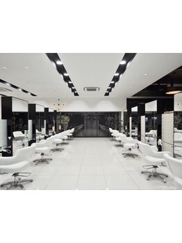 【春日井市/柏原町】27席の大型サロン☆お子様同伴OKだから忙しいママさんも大満足!〈キッズスペースあり〉