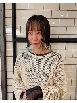 ブルック(BROOK.) さりげないレイヤー