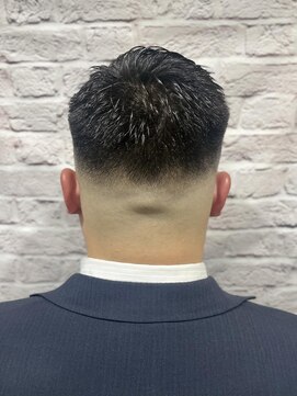グレイスフル バーバープラチナム 六本木店(Graceful Barber platinum) メンズ/フェード/スキンフェード/ショート/アップバング