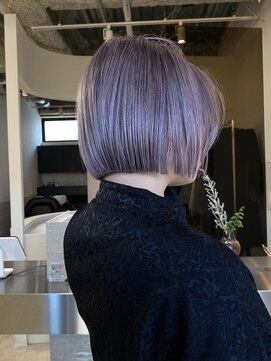 ステン(sten) ラベンダーカラー透明感カラーボブパープルカラーピンク