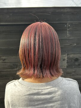 ヘアサロンアンドカフェ エイチプラス(H plus) 切りっぱなしボブ　アンブレラからー　ダブルカラー