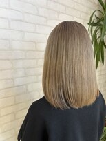 ビス ヘア アンド ビューティー 西新井店(Vis Hair&Beauty) 30代40代ブリーチミルクティーミディアム