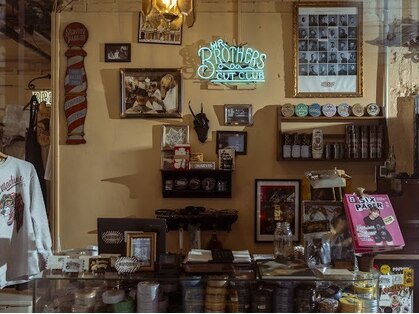 MR.BROTHERS CUT CLUB 福岡店【ミスターブラザーズ カットクラブ】の写真