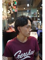 タイト スワッグ バーバーワークス(TIGHT SWAG BARBERWORKS)&nbsp;スキンフェード×ベーシックパーマ